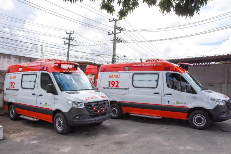 Prefeito Eduardo Braide entrega novas ambulâncias para o Samu