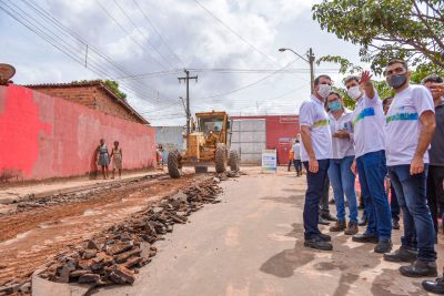notícia:  Prefeito Eduardo Braide leva “Asfalto Novo” para a Vila Itamar, na Zona Rural