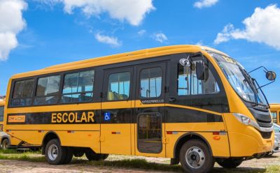 Zona Rural de São Luís recebe ônibus escolar 