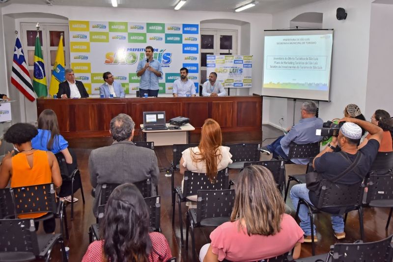 Prefeito Eduardo Braide entrega produtos do programa Cidades Empreendedoras e incentiva investimentos em São Luís