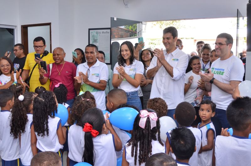 Comunidade do bairro Cidade Olímpica recebe escola requalificada do prefeito Eduardo Braide