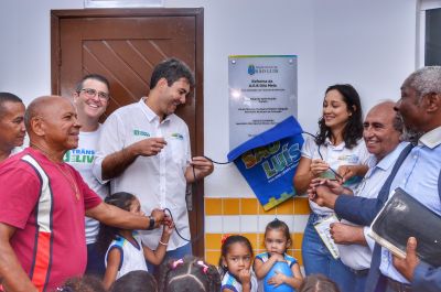 notícia: Comunidade do bairro Cidade Olímpica recebe escola requalificada do prefeito Eduardo Braide