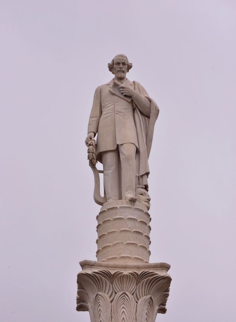 Prefeitura de São Luís entrega Monumento ao Poeta Gonçalves Dias após obras de conservação e restauro