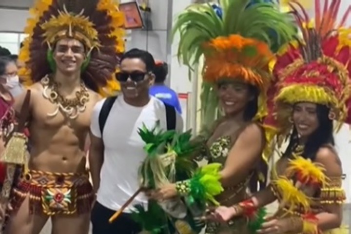 Vídeo: Ação da Prefeitura recepciona turistas no Aeroporto de São Luís ✈️