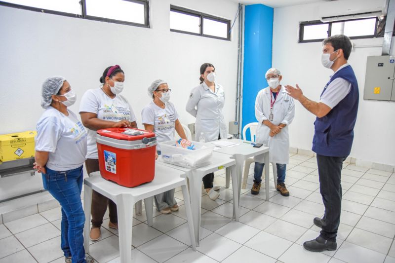 Prefeito Eduardo Braide acompanha início de funcionamento do drive-thru de vacinação contra Covid-19 no Espaço Reserva da Ilha