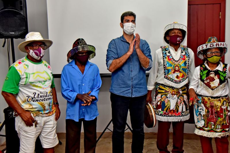 Prefeitura de São Luís abre exposição sobre os ofícios que envolvem a manifestação de bumba-meu-boi 