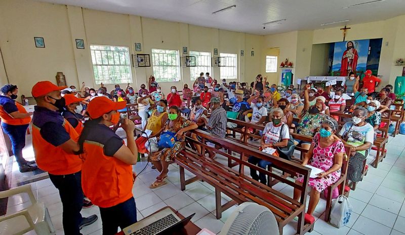 Prefeitura realiza palestra sobre primeiros socorros e prevenção a incêndios para idosos do Bairro de Fátima