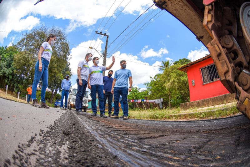 Prefeito Eduardo Braide vistoria obras de asfaltamento e escolas na Zona Rural