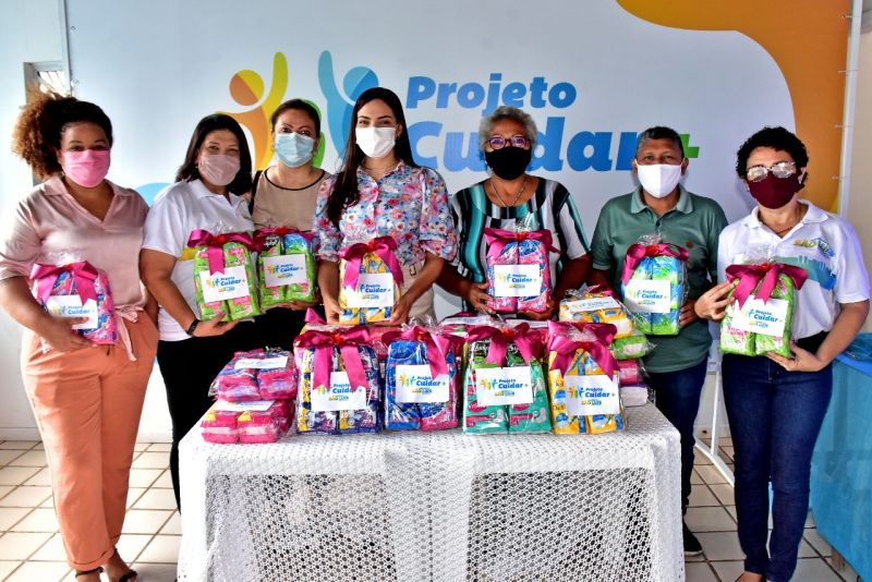 Iniciada a entrega de 8 mil pacotes de absorventes arrecadados com o Projeto Cuidar+