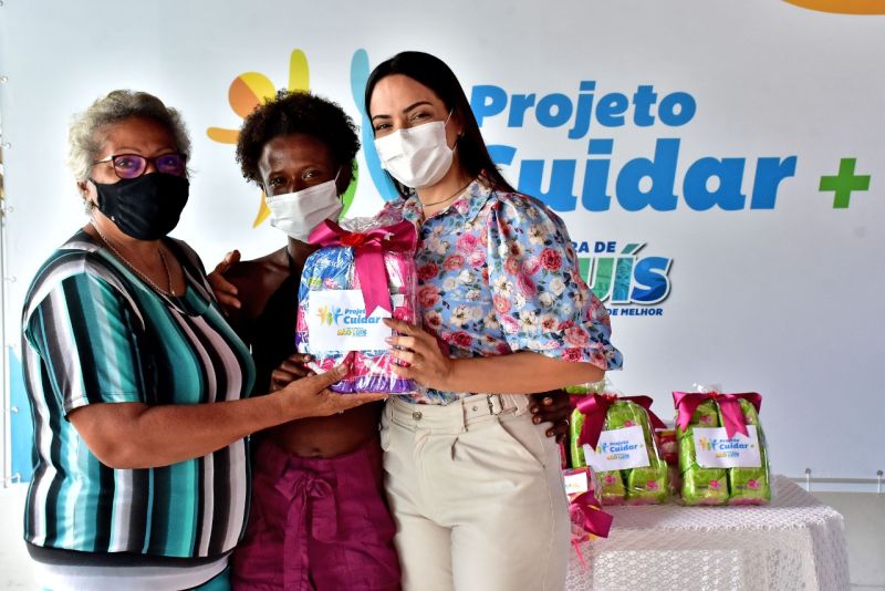 Iniciada a entrega de 8 mil pacotes de absorventes arrecadados com o Projeto Cuidar+