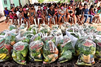 galeria: Prefeitura de São Luís beneficia 400 famílias da comunidade Alto Bonito com cestas de alimentos do PAA