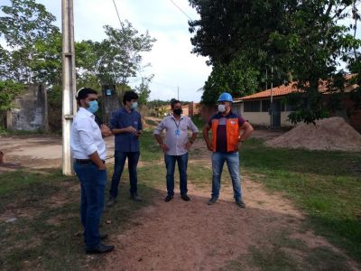 Defesa Civil da Prefeitura de São Luís coordena retirada de famílias de área de risco