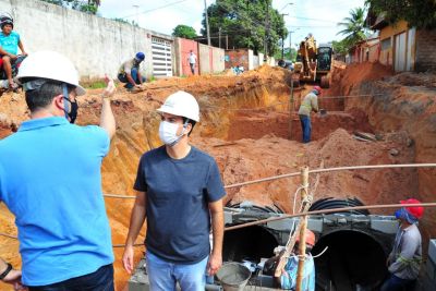 Prefeito Eduardo Braide vistoria obras de drenagem e pavimentação no Santa Bárbara