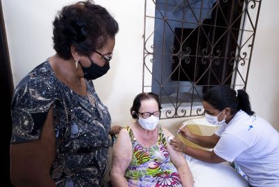 notícia: Busca ativa de idosos em situação de vulnerabilidade para vacinação contra a Covid-19 avança em São Luís