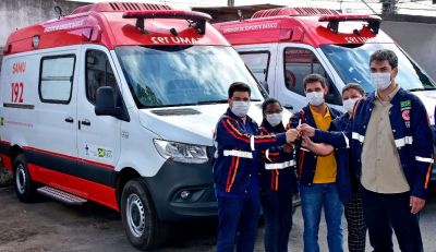 notícia: Prefeito Eduardo Braide entrega novas ambulâncias para o Samu