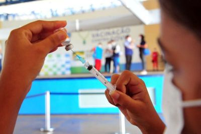 notícia: Prefeitura de São Luís anuncia vacinação contra a Covid-19 para idosos com idade entre 67 e 69 anos