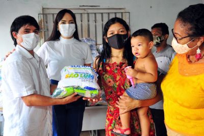 notícia: Prefeitura de São Luís entrega 300 cestas com alimentos arrecadados na campanha #VacinaSolidária