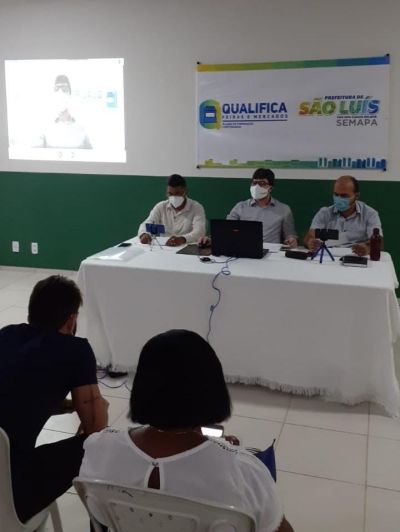 notícia: Prefeitura realiza programa de qualificação profissional para trabalhadores das feiras e mercados de São Luís