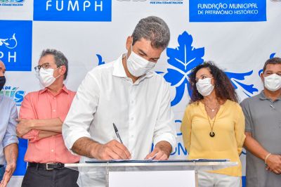 notícia: Prefeito Eduardo Braide assina Termo de Cooperação Técnica para reabilitação urbana das ruas do Sol e da Paz