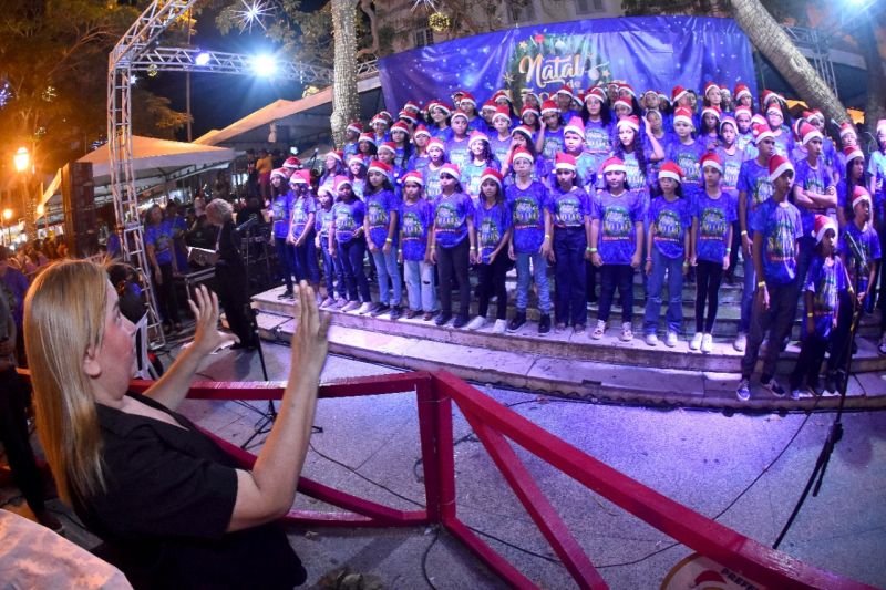 Crianças da Rede Municipal de Ensino se apresentam em tradicional Cantata Natalina da Escola de Música São Luís