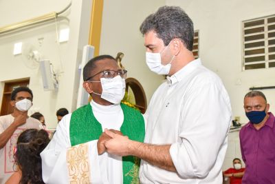 Galeria: Prefeito Eduardo Braide participa de posse do novo pároco do Santuário da Conceição