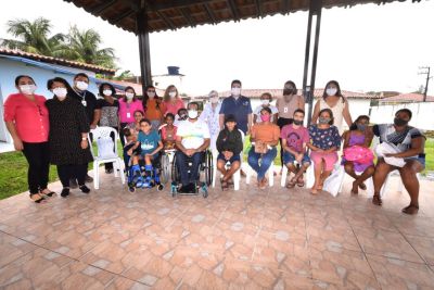 notícia: Prefeitura de São Luís faz a entrega de 21 próteses para pessoas com deficiência