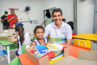 galeria: Prefeitura de São Luís inicia entrega de kits de material escolar a estudantes da rede municipal de ensino