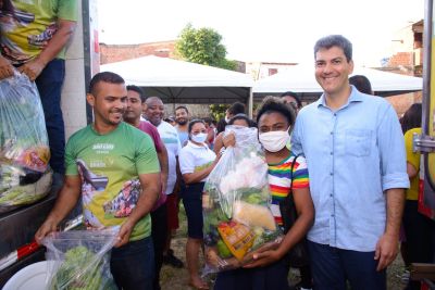 notícia: Prefeito Eduardo Braide participa de entrega de cestas do Programa Alimenta Brasil