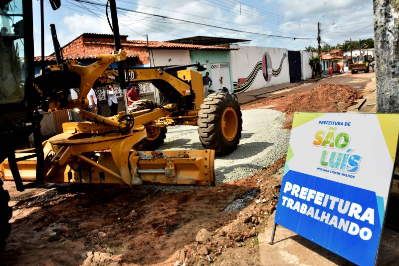 Prefeito Eduardo Braide inicia obras de pavimentação no São Cristóvão com programa 'Asfalto Novo'