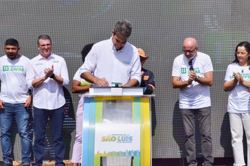 Prefeito Eduardo Braide dá início às obras do ‘Trânsito Live’ na rotatória da PM, no Calhau 