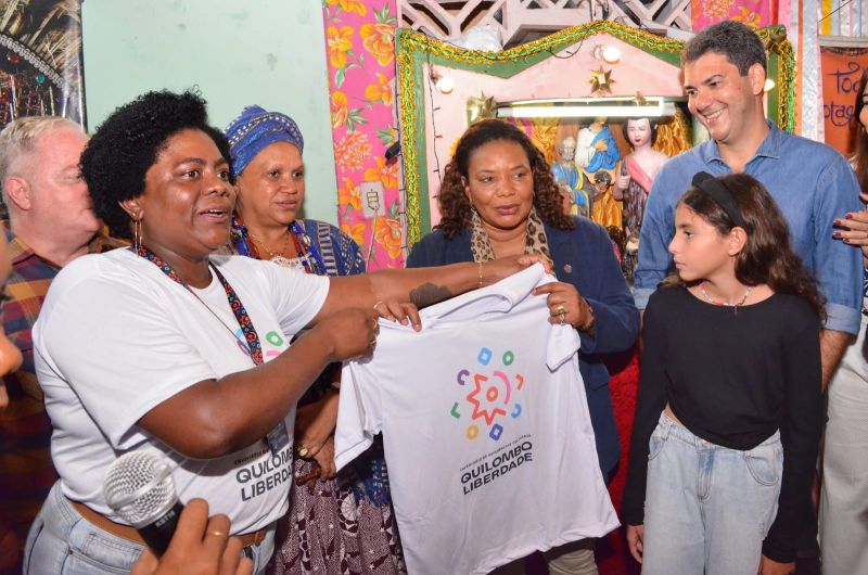 Prefeito Eduardo Braide acompanha ministra da Cultura, Margareth Menezes, em visita ao Quilombo Urbano Liberdade.
