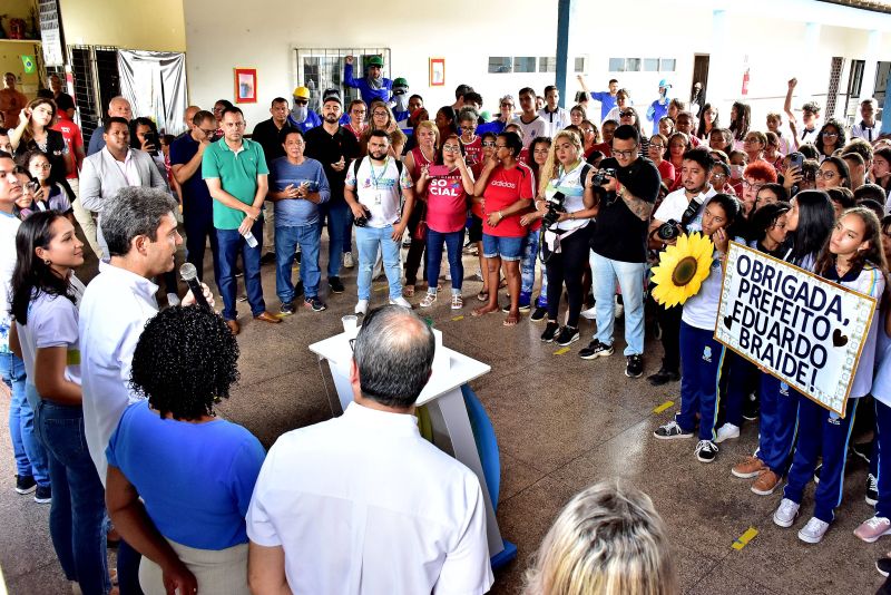 Prefeito Eduardo Braide inicia reforma da quadra poliesportiva da Unidade Integrada Pe. Newton Pereira, no Cohatrac