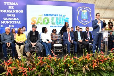 notícia: Prefeito Eduardo Braide forma 138 novos guardas municipais para reforçar a segurança em São Luís