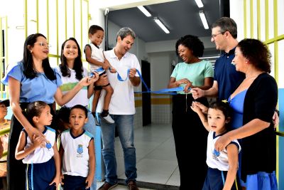 notícia: Prefeito Eduardo Braide entrega reforma de escola e quadra poliesportiva fortalecendo educação e lazer na capital