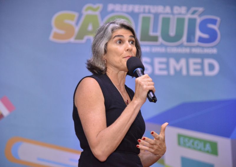 Prefeito Eduardo Braide anuncia reajuste salarial de 6,5% para professores da rede municipal de ensino durante abertura da Jornada Pedagógica 2025