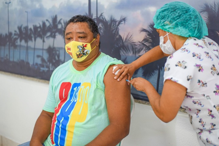 vídeo: Vacinação de pessoas com deficiência mental e Transtorno do Espectro Autista (TEA) em São Luís